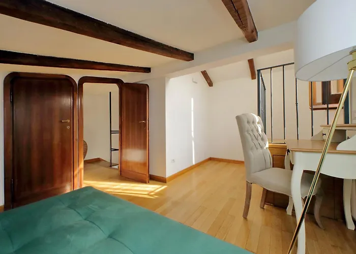 Treasurerome Spanish Steps Penthouse